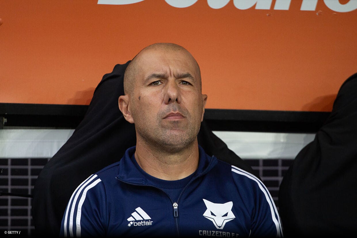 Braziliya klubu baş məşqçisi ilə yollarını ayırdı 