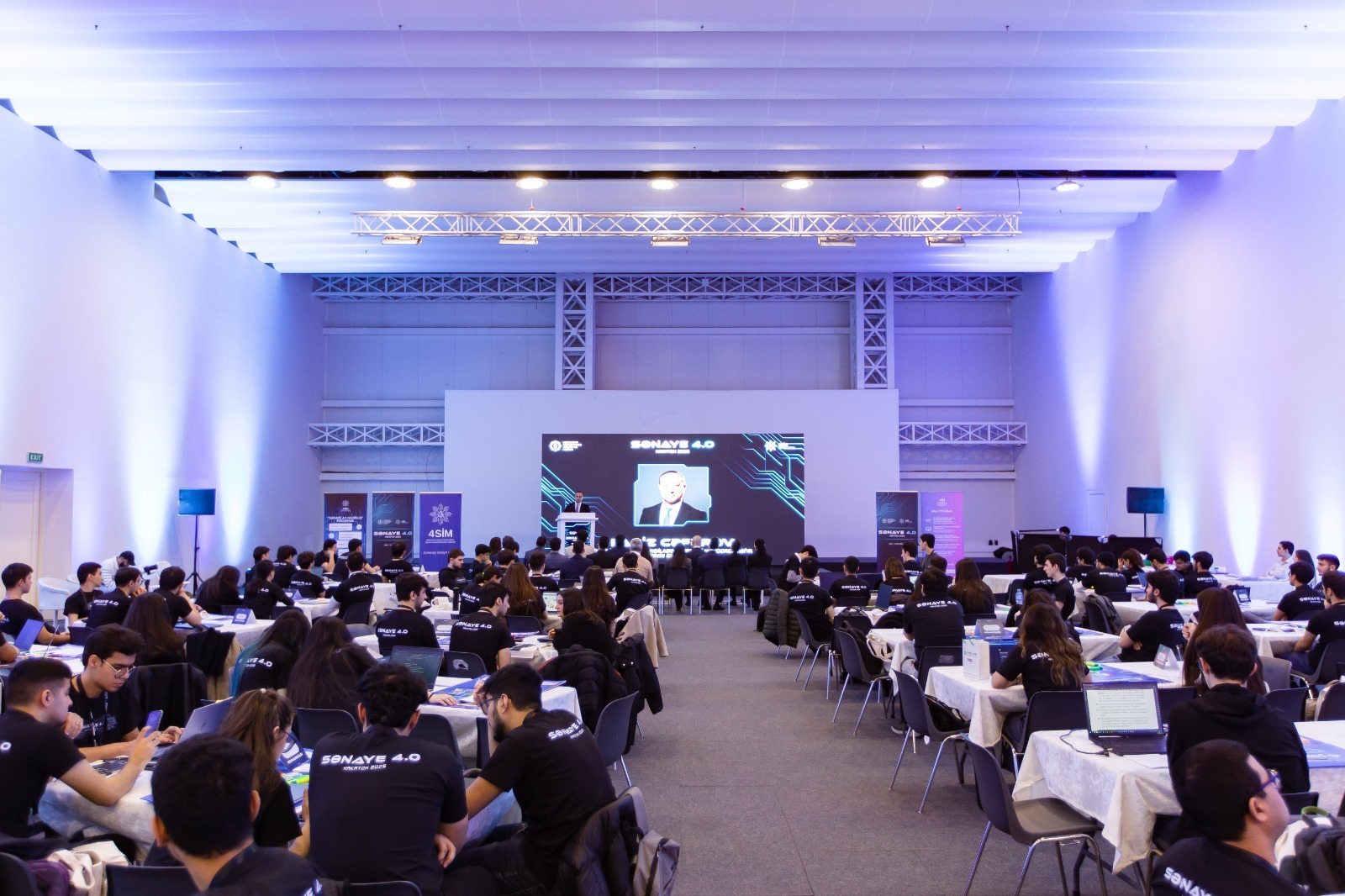 4SİM-in təşkilatçılığı ilə keçirilən “Sənaye 4.0: Hakaton 2025” yekunlaşıb