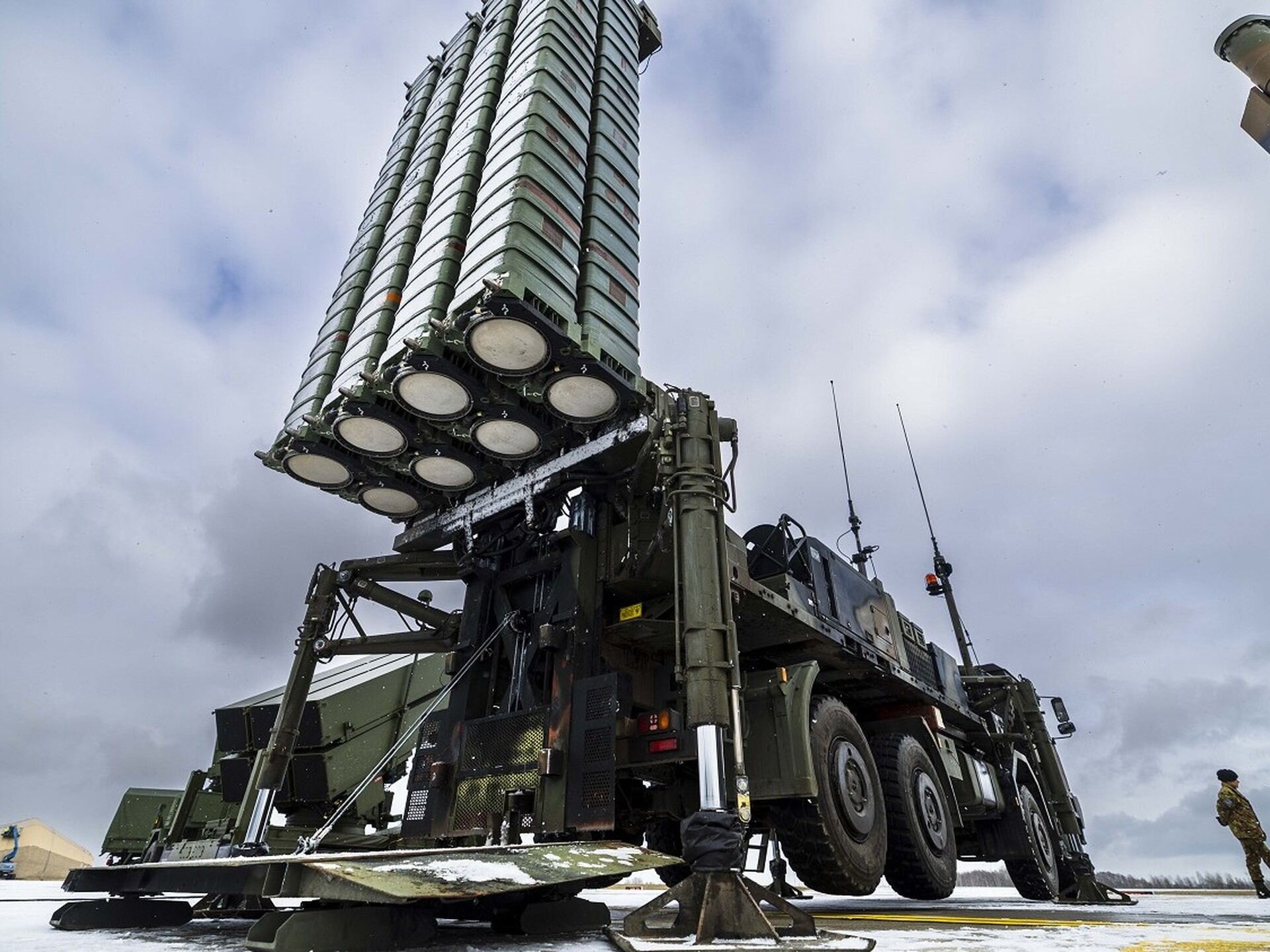 Zelenski Fransaya səfərində Rafale qırıcıları və SAMP/T sistemləri ilə bağlı müqavilə imzalaya bilər