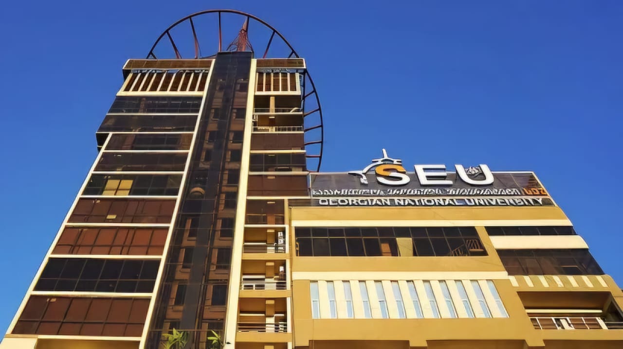 Gürcüstanın dövlət universitetləri əcnəbi tələbələrin qəbulunu dayandırır