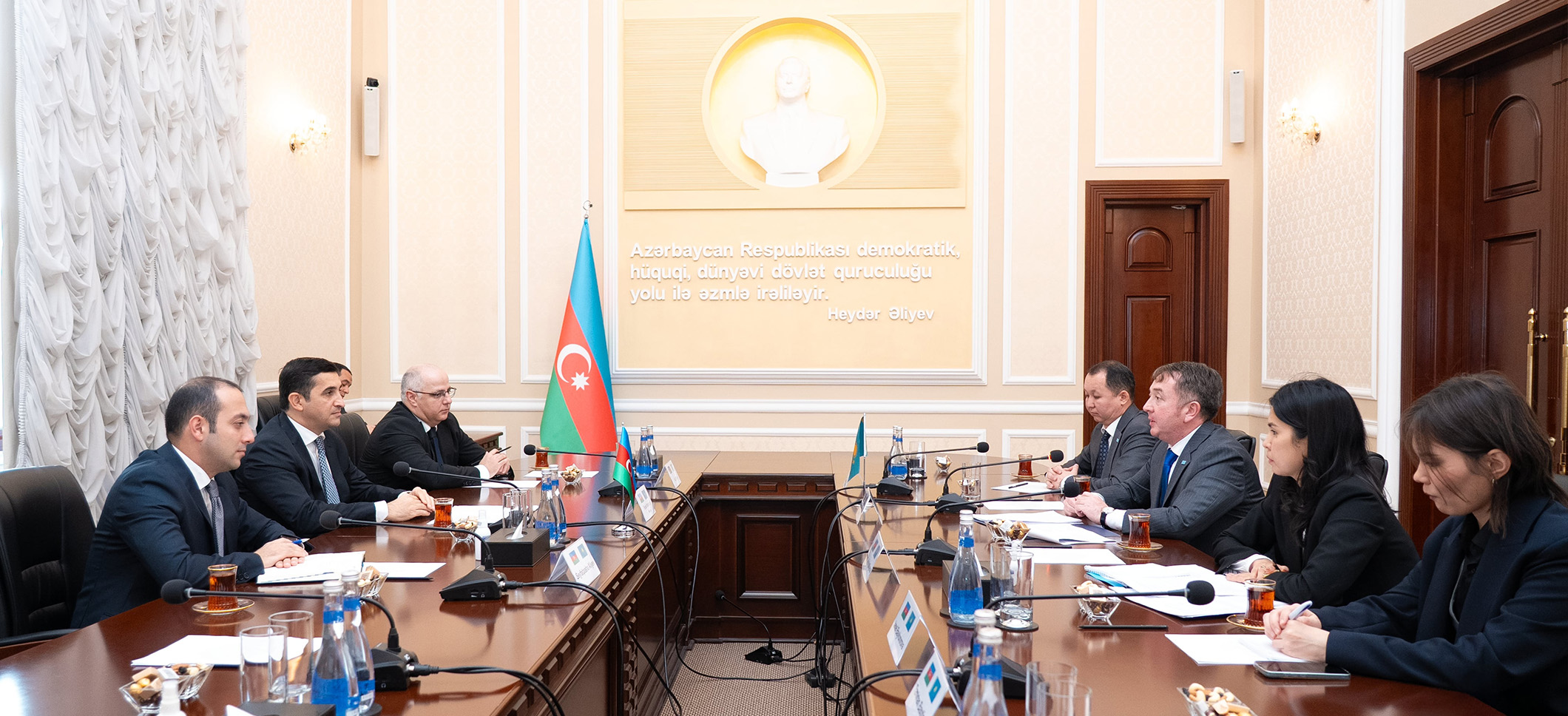 Azərbaycan və Qazaxıstan ədliyyə nazirləri arasında görüş baş tutub