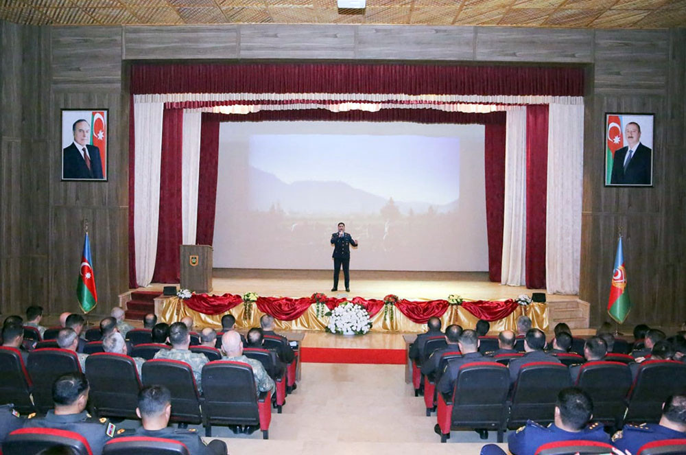 Əlahiddə Ümumqoşun Ordunun yaradılmasının ildönümü qeyd olunub - Fotolar - Video