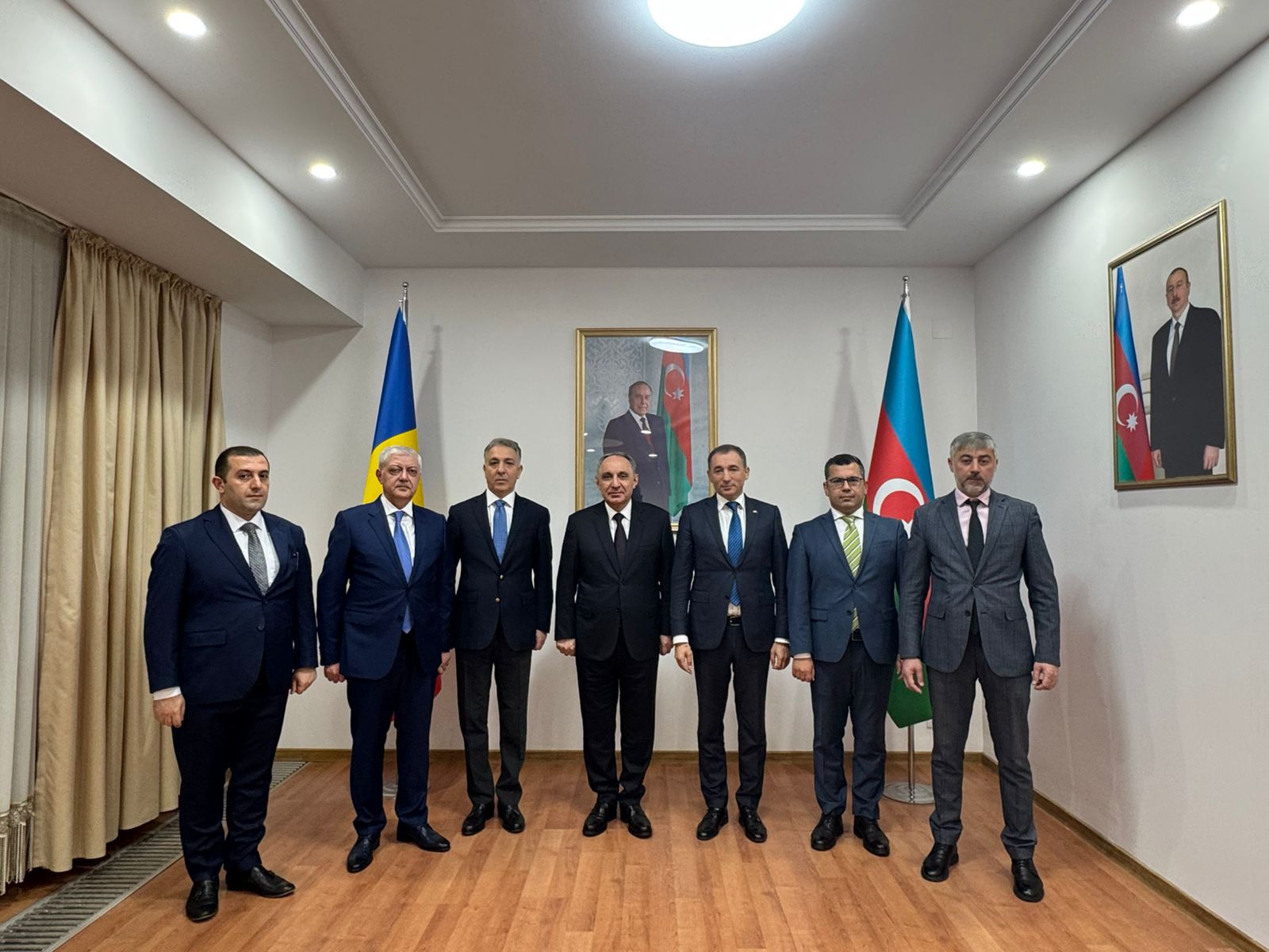 Kamran Əliyev Rumıniyada işgüzar səfərdədir