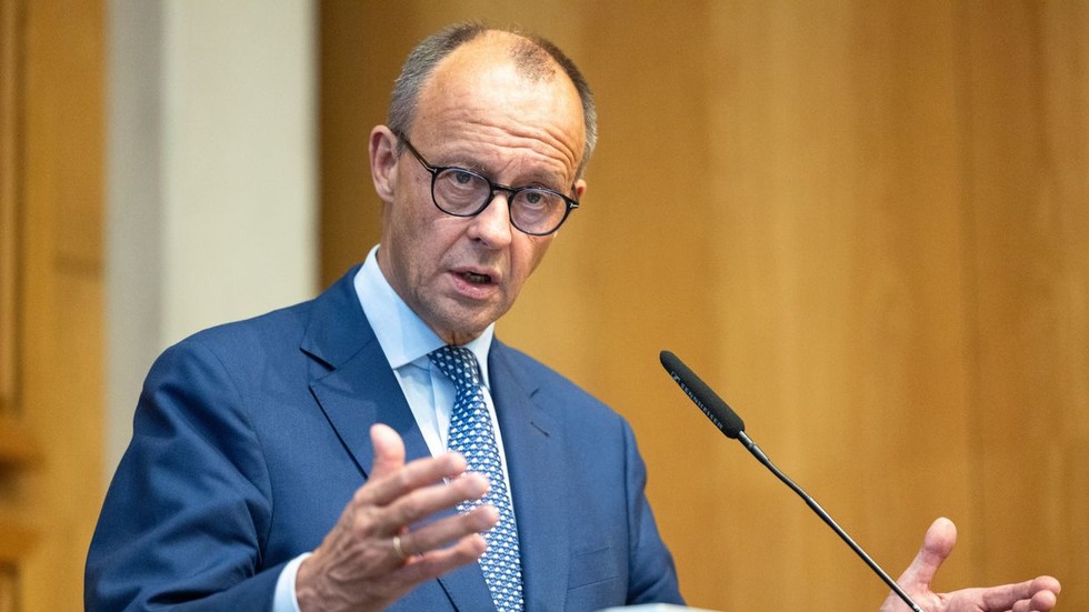  Almaniya Ukraynaya 90 milyard yardım verəcək