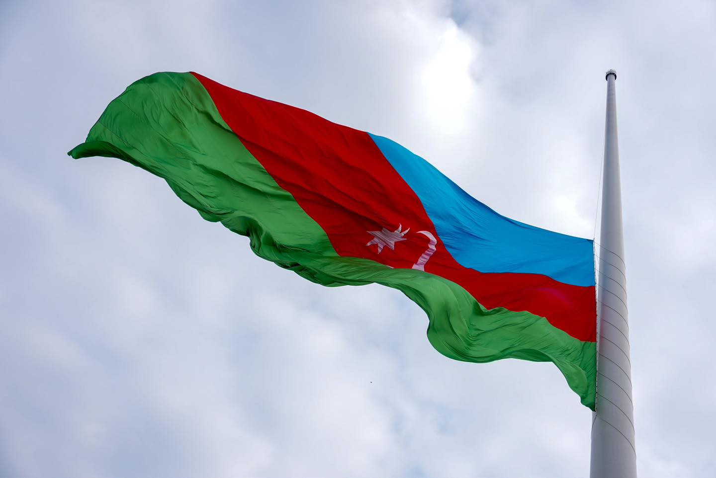 Azərbaycan Bayrağının Ginnesin Rekordlar Kitabındakı rekordu yenilənib