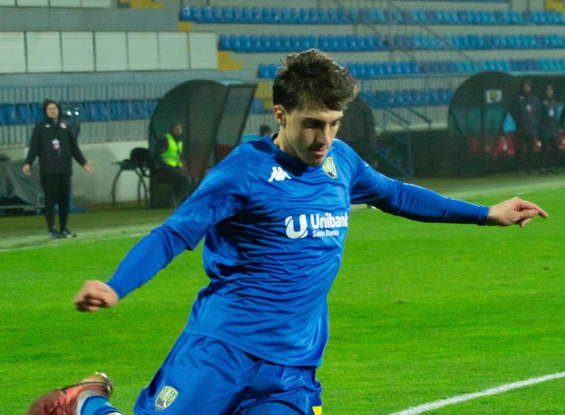 "Kəpəz"in futbolçusu 100-ə çatdı 