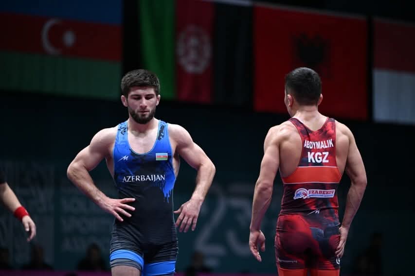 İslamiada: Azərbaycanın iki güləşçisi gümüş medal qazandı 