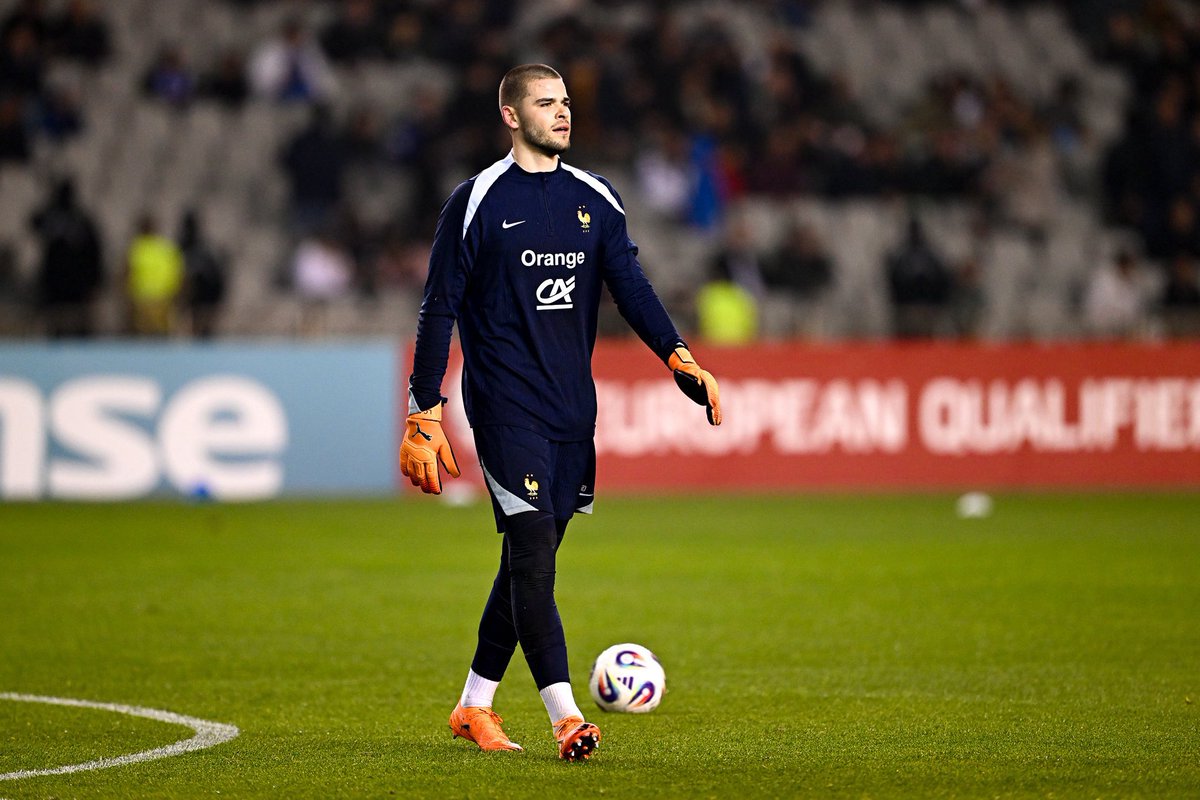 Fransa yığmasının qapıçısı tarixə düşdü 