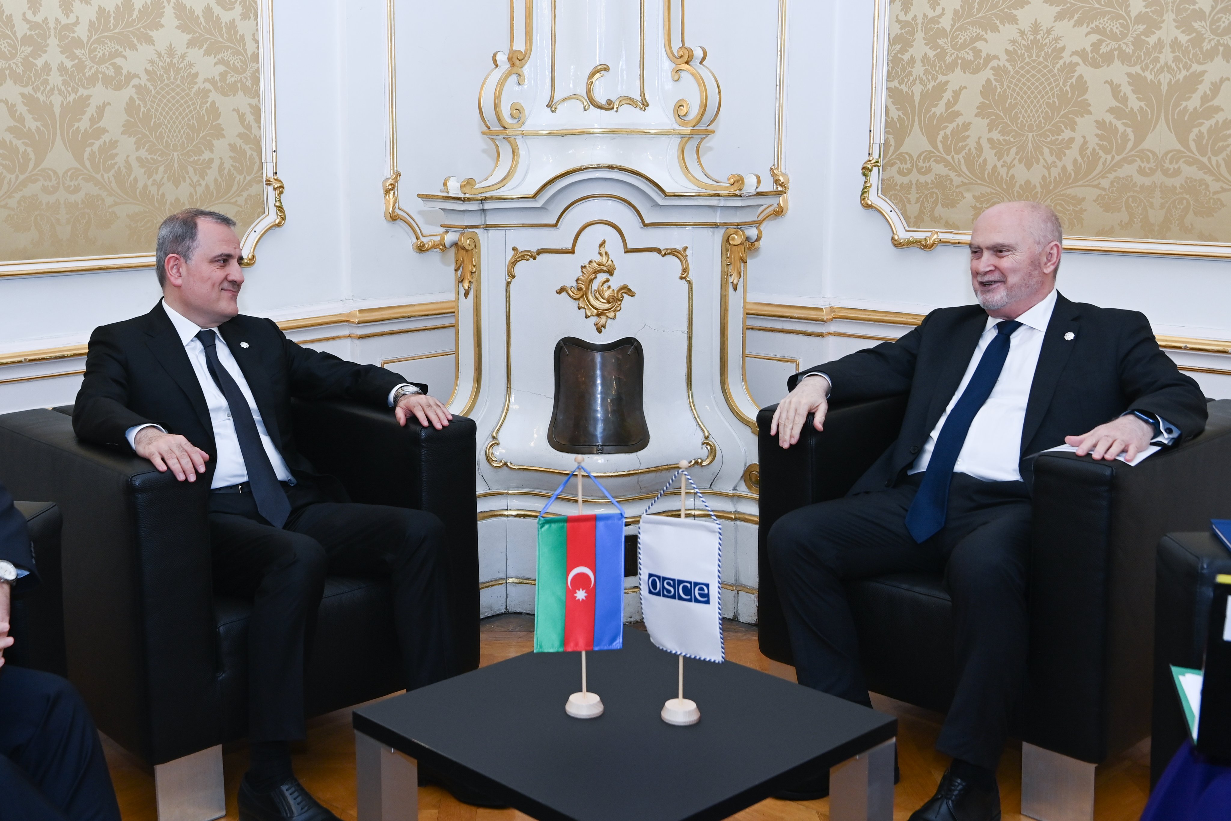 Ceyhun Bayramov ATƏT-in Baş katibi Feridun Sinirlioğlu ilə görüşüb