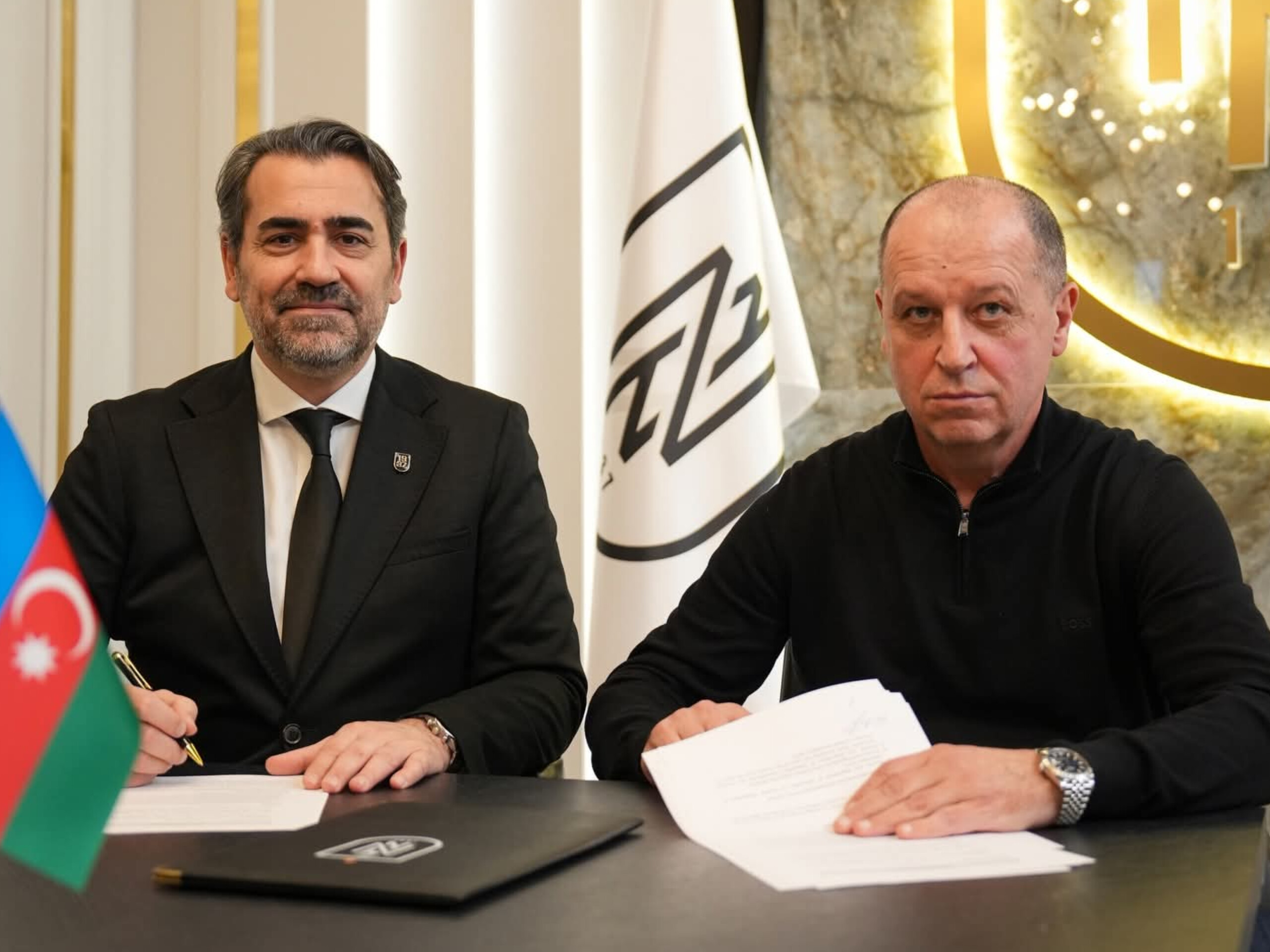 "Neftçi" ukraynalı mütəxəssisə tapşırıldı - RƏSMİ