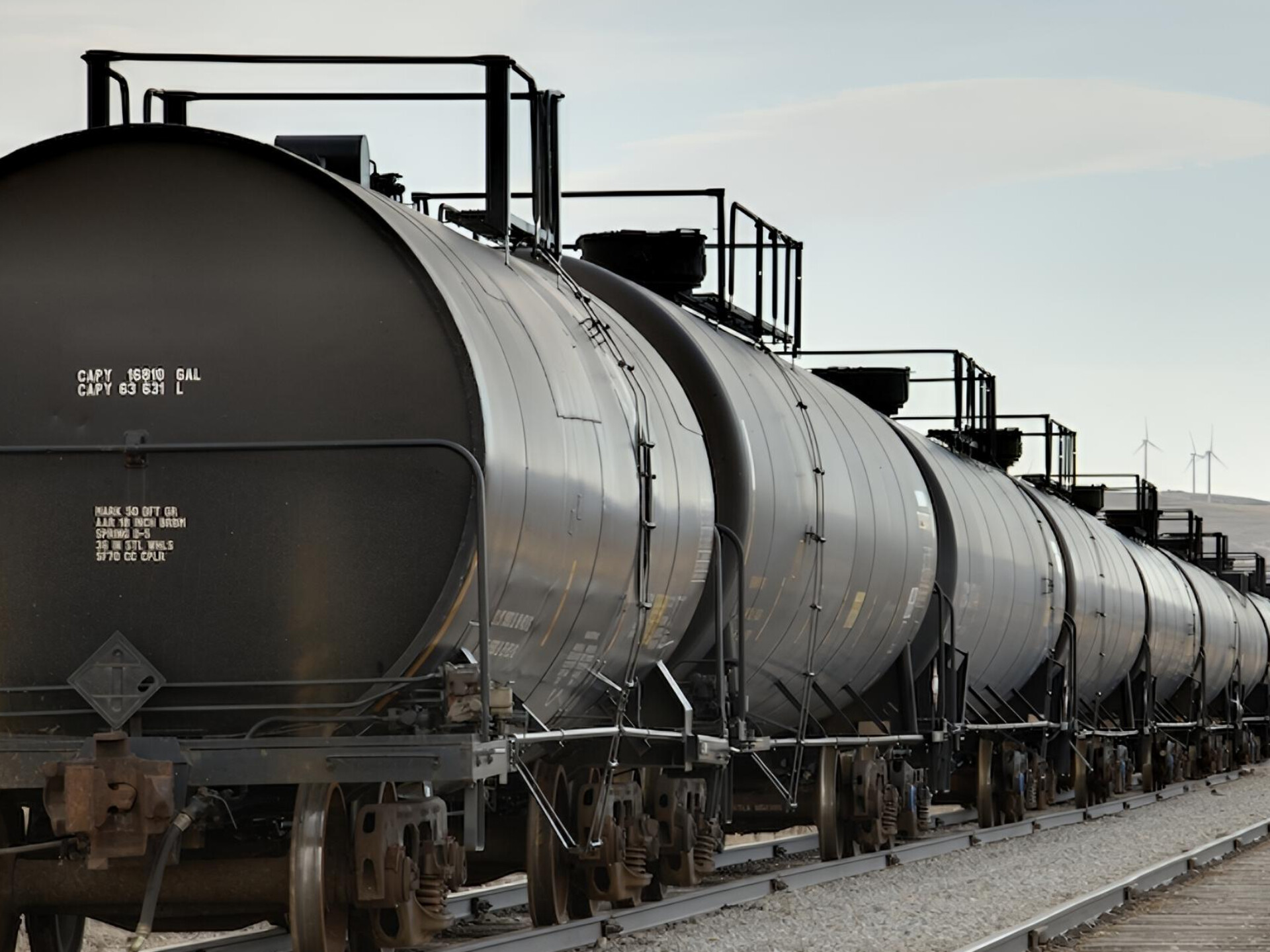 Bu gün Azərbaycandan Ermənistana neft məhsullarının ilk partiyası yola salınır