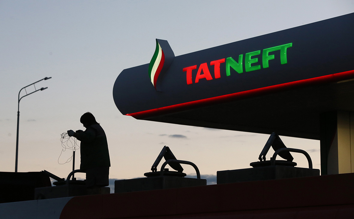 Böyük Britaniya Rusiyaya qarşı sanksiyaları genişləndirib