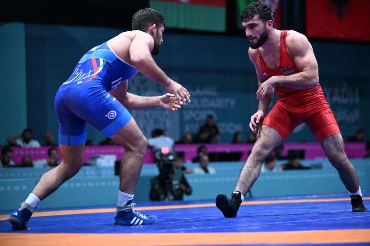 Azərbaycan güləşçisi İslamiadada gümüş medal qazandı 