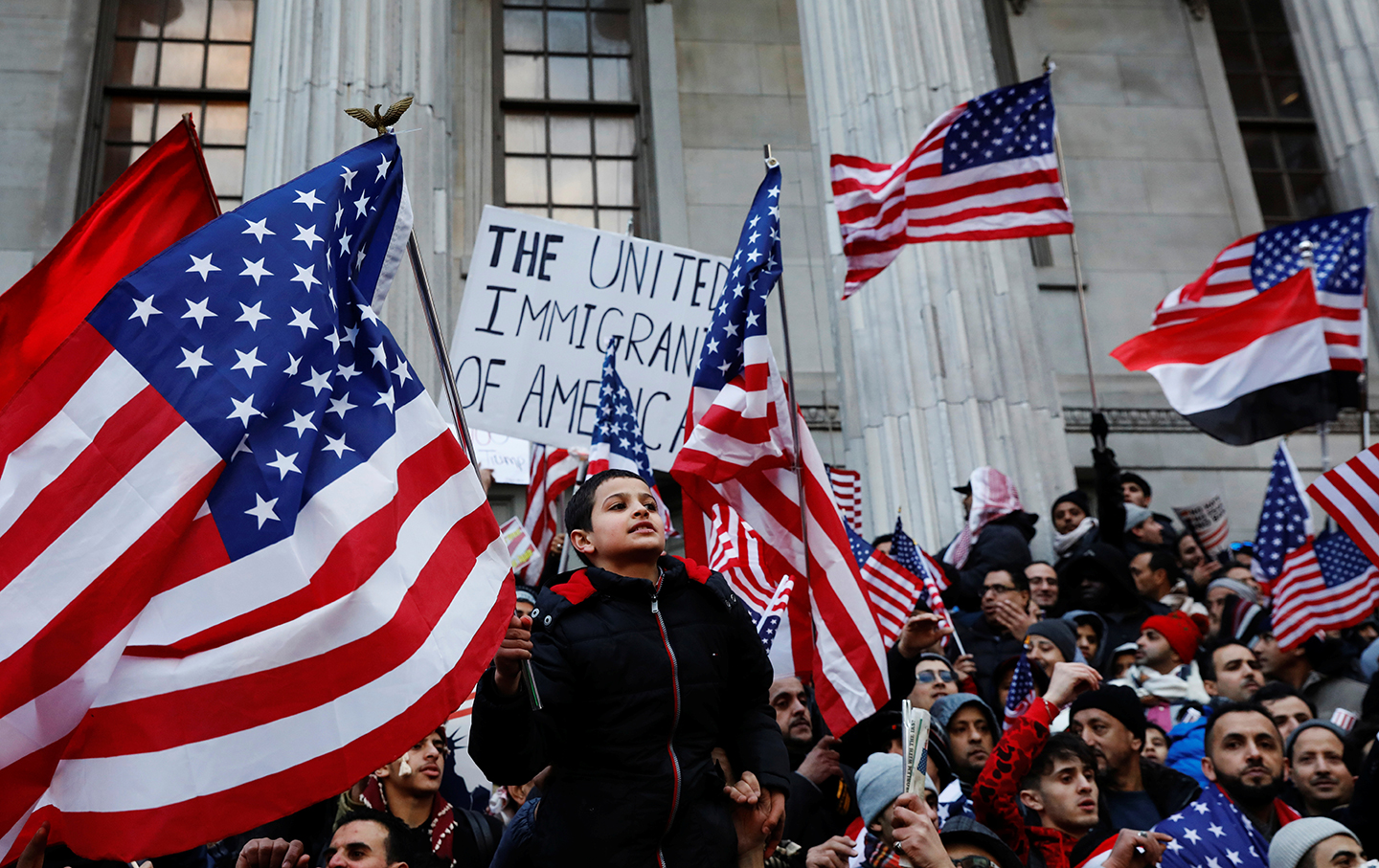 ABŞ 19 ölkə vətəndaşlarının immiqrasiya müraciətlərini qəbul etməyi dayandırıb