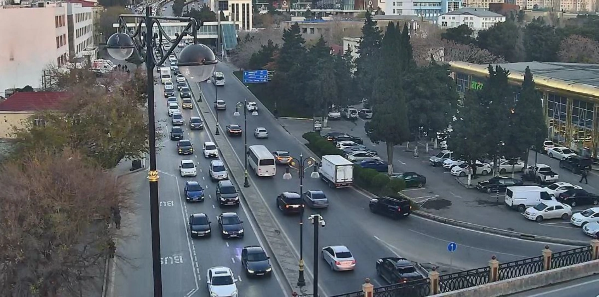 Hazırda Bakıda sıxlıq müşahidə olunan yollar açıqlanıb