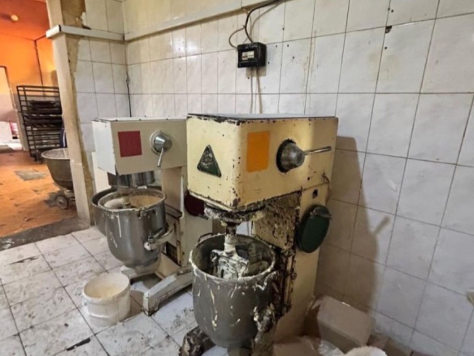 Sumqayıtda “Banu” şirniyyat istehsalı müəssisəsində normativ tələblər pozulub