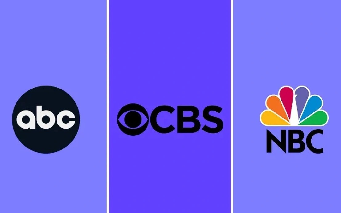 Donald Tramp yenidən bir neçə media orqanının lisenziyalarının ləğv edilməsinə çağırıb