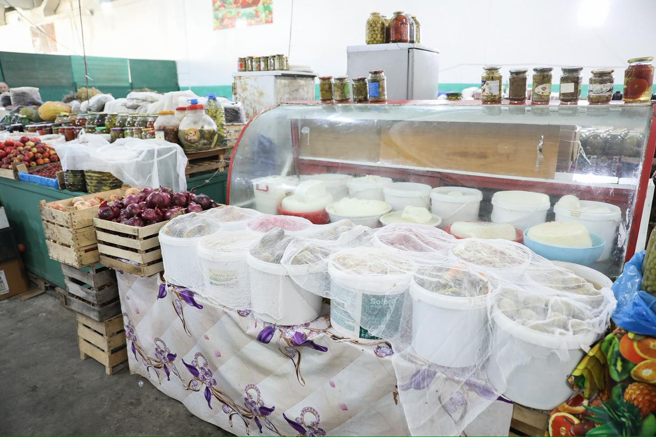 3-cü mikrorayonda yerləşən “Kəndli” bazarında nöqsanlar aşkarlanıb