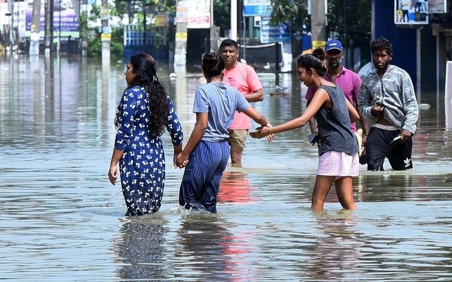 Şri-Lankada əlverişsiz hava şəraiti nəticəsində ölənlərin sayı 607-yə çatıb