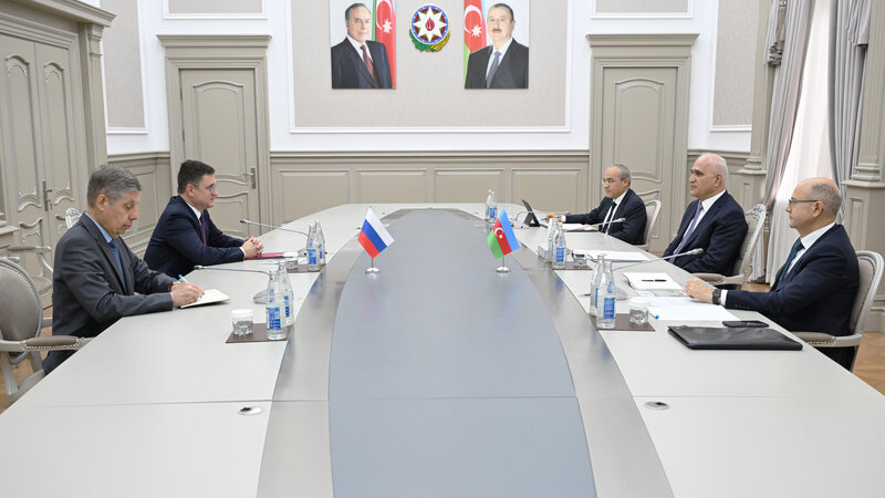 Şahin Mustafayev Rusiya hökuməti sədrinin müavini ilə görüşüb