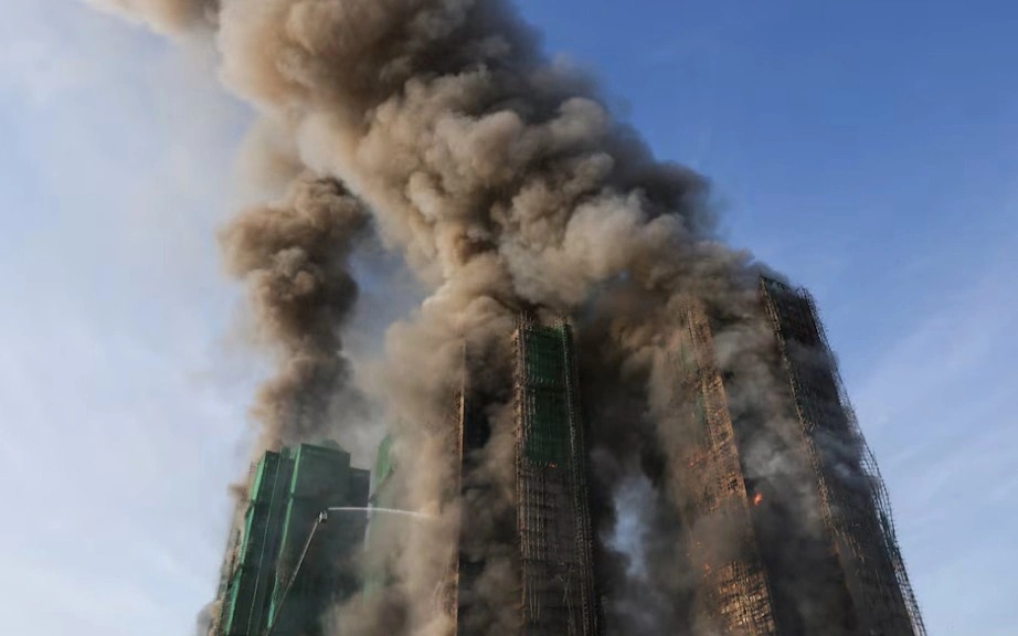 Honq-Konqda yaşayış kompleksində baş verən yanğın nəticəsində ölənlərin sayı 94-ə çatıb