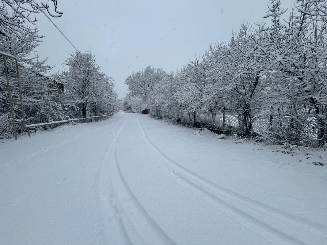 Dağlıq ərazilərə qar yağıb, Şərurda qarın hündürlüyü 29 sm-ə çatıb - FAKTİKİ HAVA 