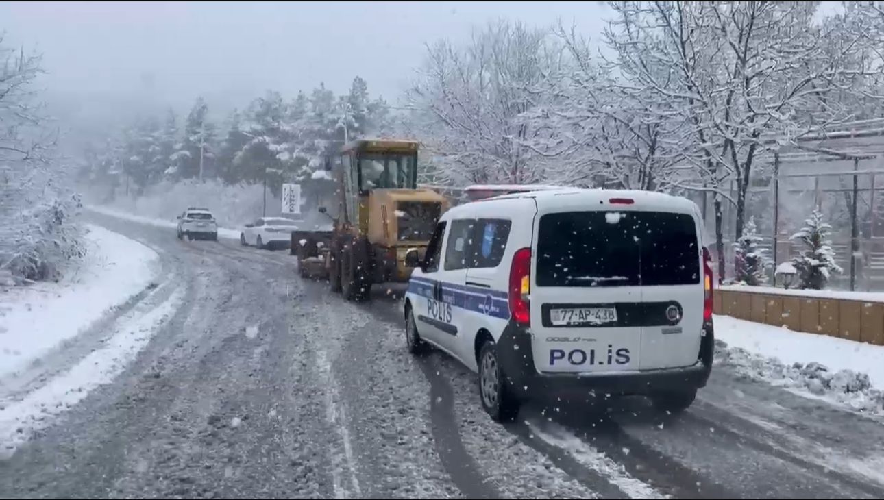 Ağsu dolaylarında hərəkət çətinləşib