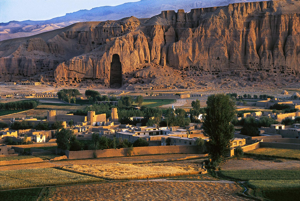 Əfqanıstanda qızıl çıxarmaq istəyən Taliban nümayəndələri ilə sakinlər arasında toqquşma olub - VİDEO