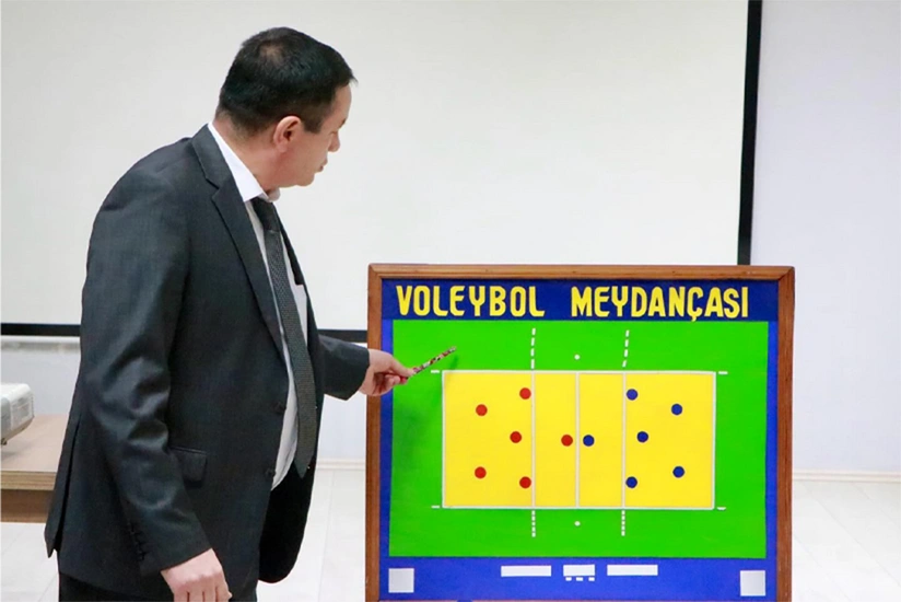 Voleybol hakimliyinə yeni cəlb olunan şəxslər üçün seminar keçirilib - FOTOLAR