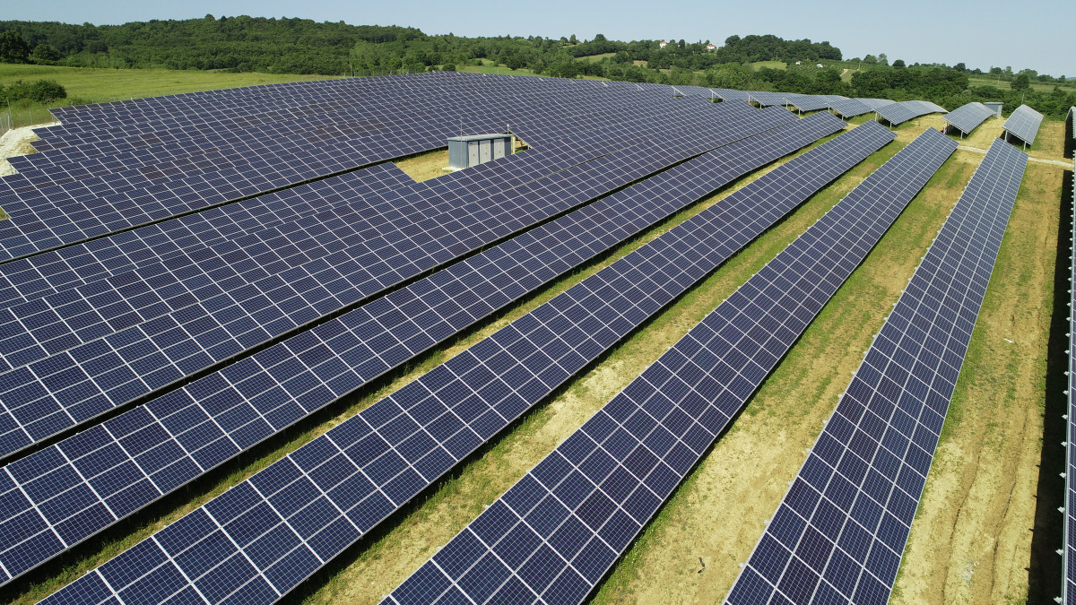 Qaradağda günəş elektrik stansiyasının tikintisinə icazə alınması müddəti uzadılıb