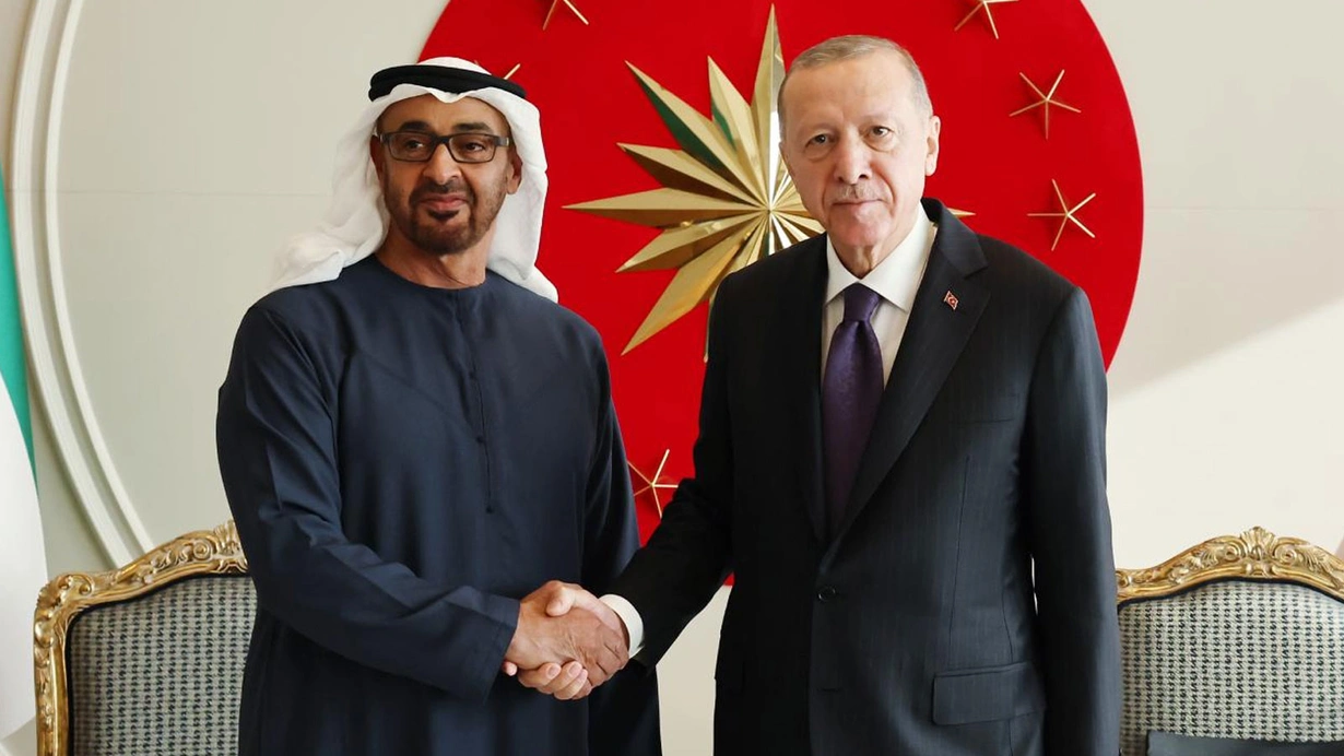 Ərdoğan BƏƏ Prezidenti ilə telefonla danışıb