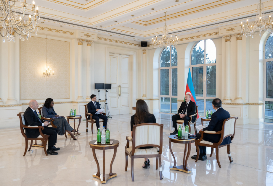 Azərbaycan Prezidenti: Biz bütün dövrlərdə dilimizi qorumuşuq