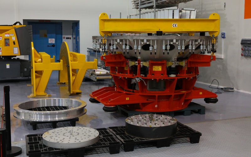 Qazaxıstan xaricə 75 milyon dollar dəyərində peyk satmağa başlayacaq