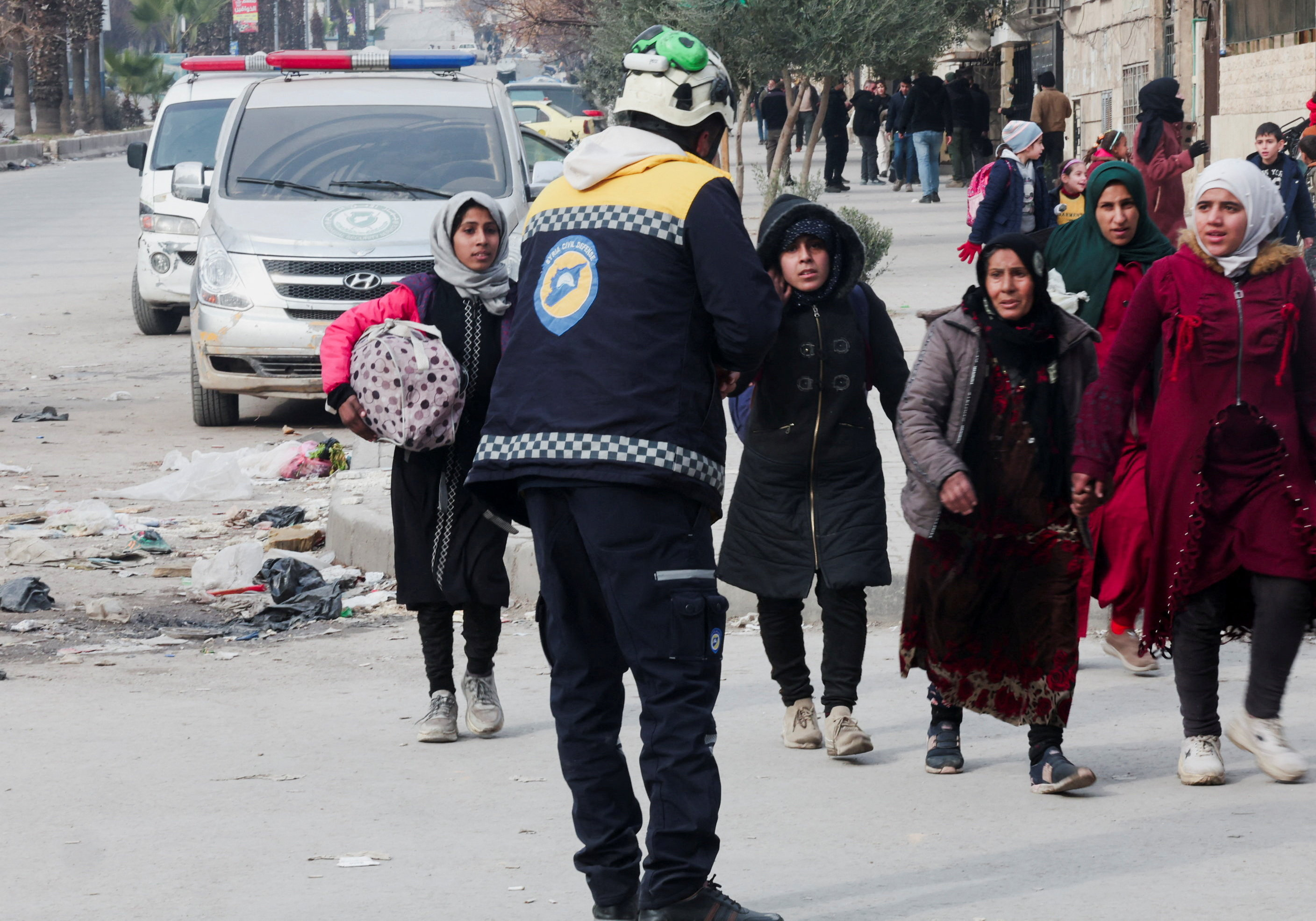 Suriya ordusu Hələbin bir sıra rayonlarında atəşkəs elan edib