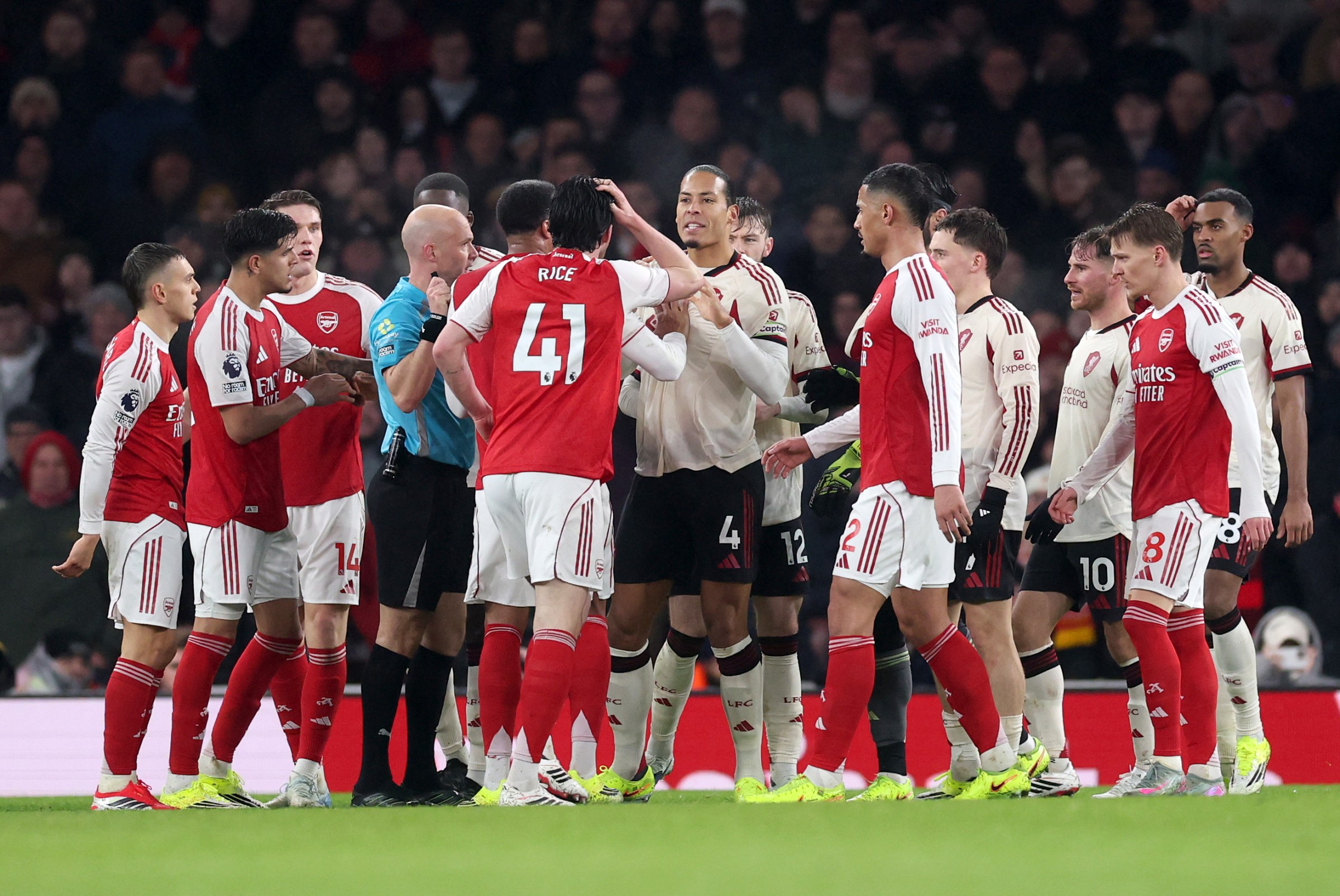 "Arsenal" "Liverpul"la bacarmadı