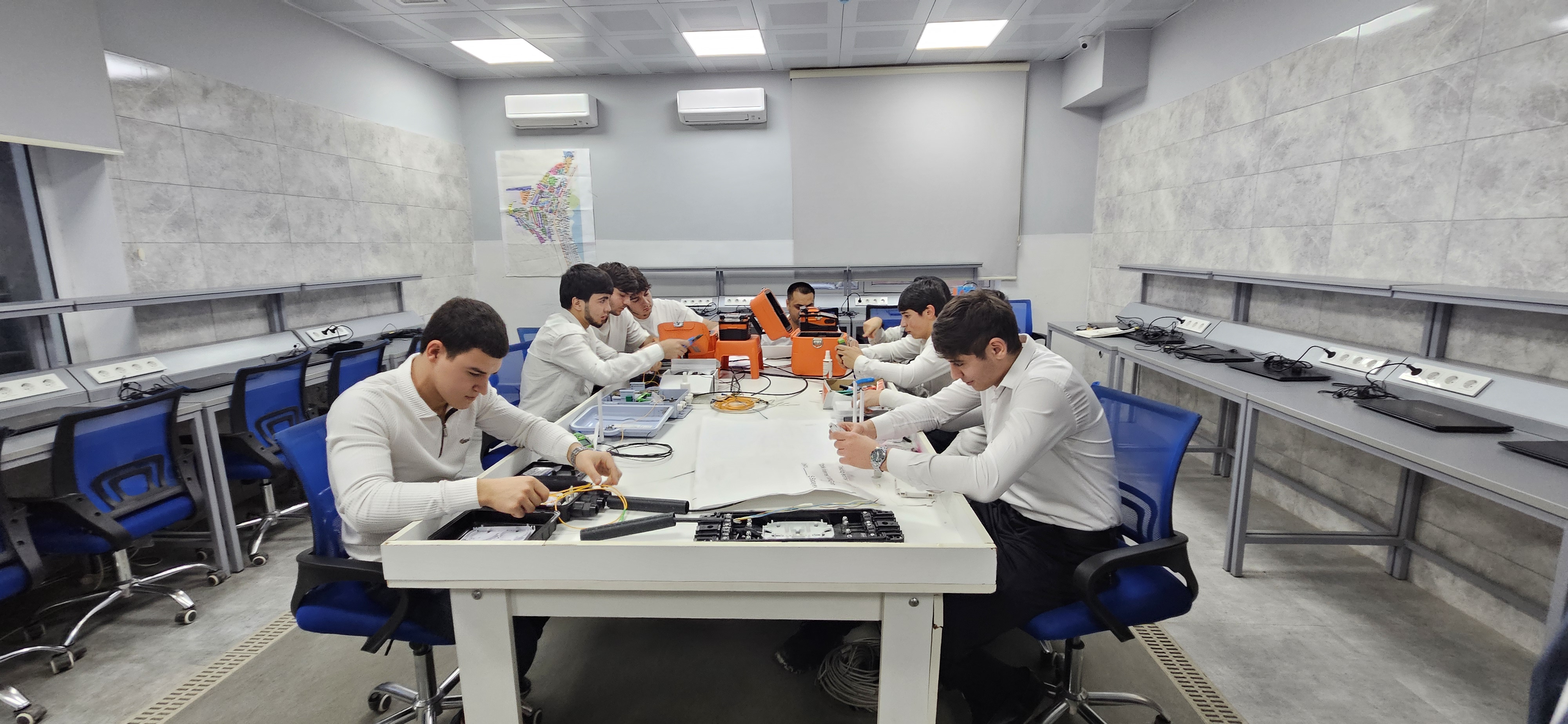 Dual peşə təhsili proqramının aralıq monitorinqinə start verilib