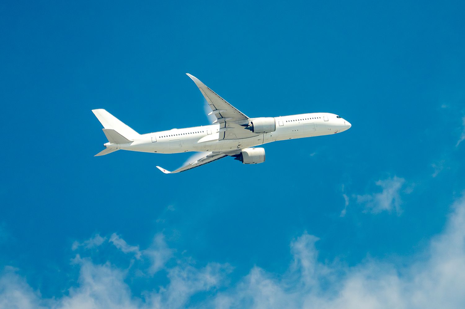 İrəvandan Hələb və Şarm əl-Şeyxə uçuşlar ləğv edilib