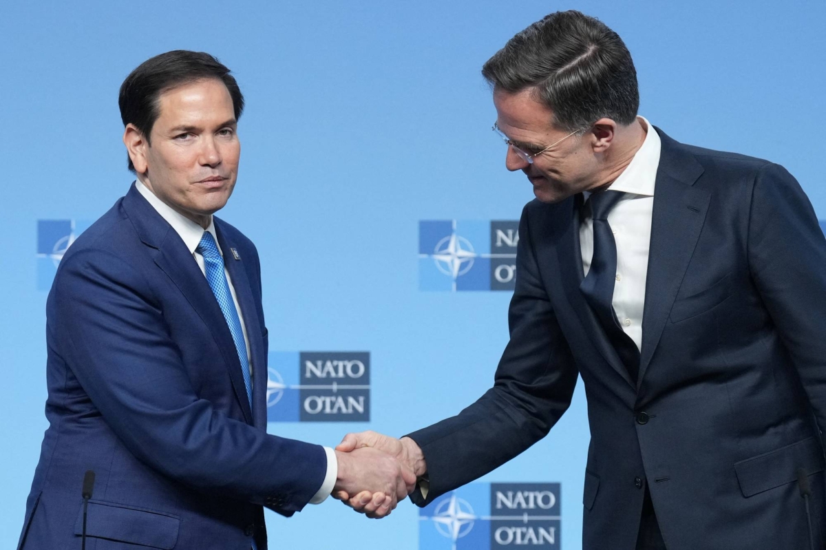 ABŞ Dövlət Katibi NATO-nun baş katibi ilə Ukrayna və Arktikanı müzakirə edib