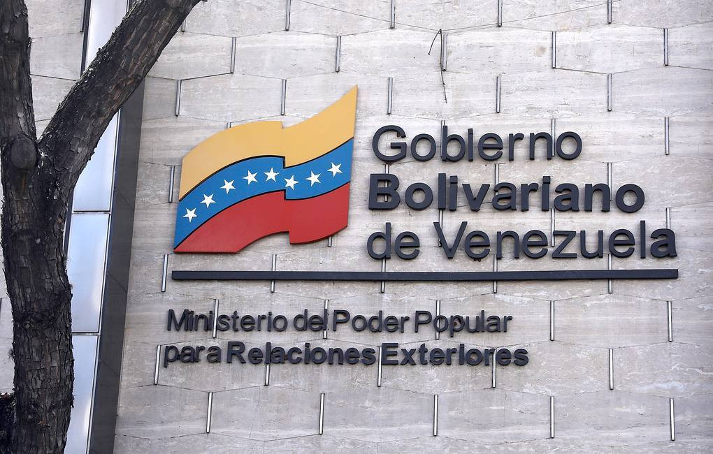 XİN: Venesuelada vəziyyət təhlükəsizdir