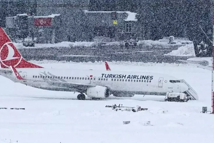 İstanbul hava limanında nəzərdə tutulan 54 uçuş təxirə salınıb