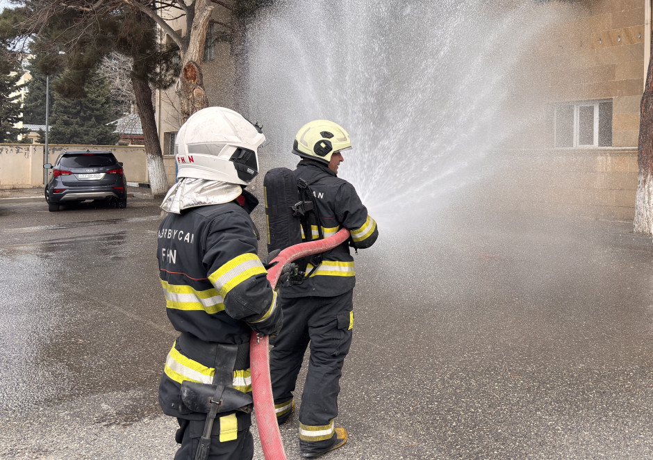 FHN orta məktəbdə təlim keçirib