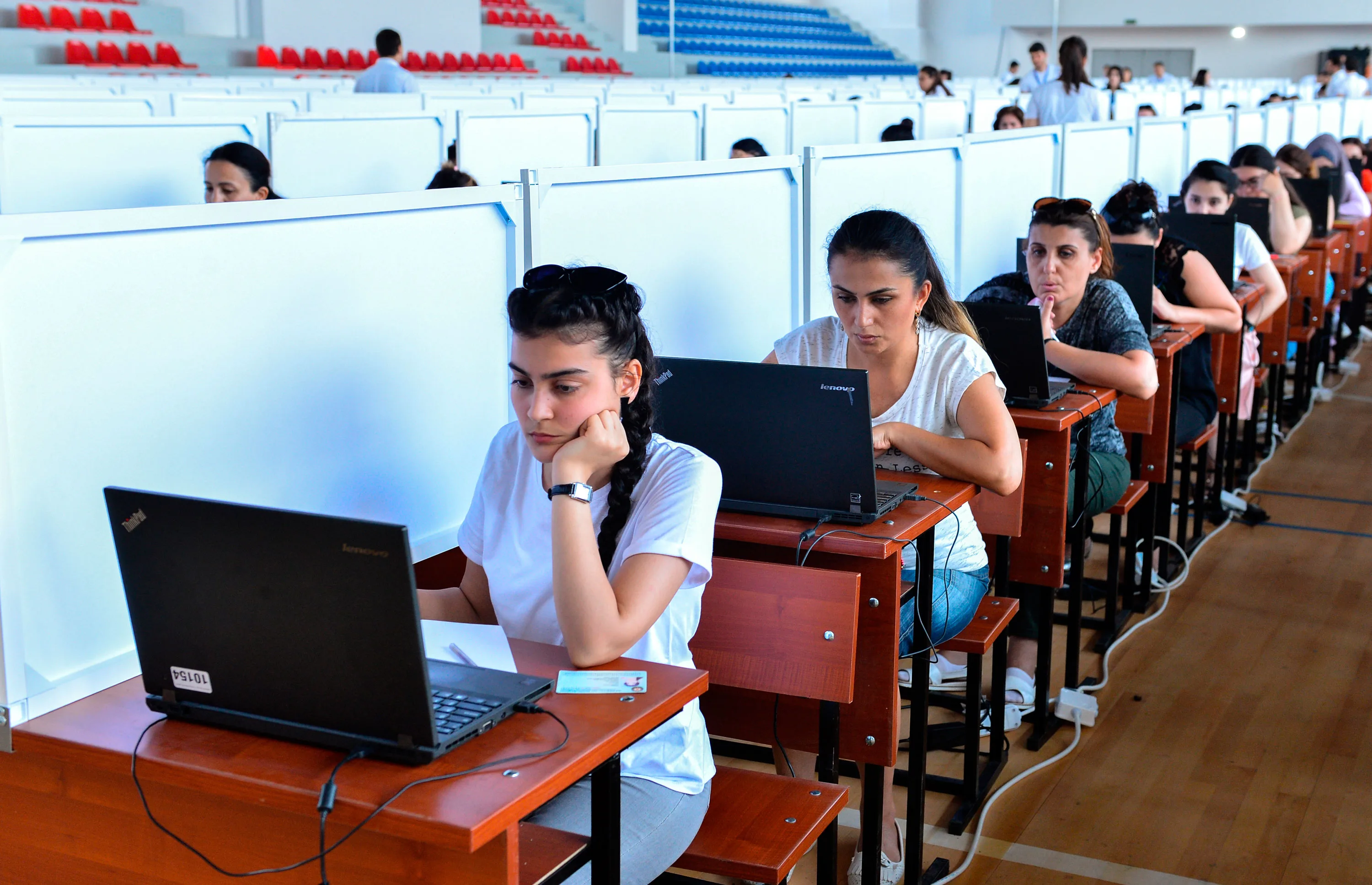 İlham Əliyev MİQ imtahanlarının ödənişli olmasını təsdiqləyib