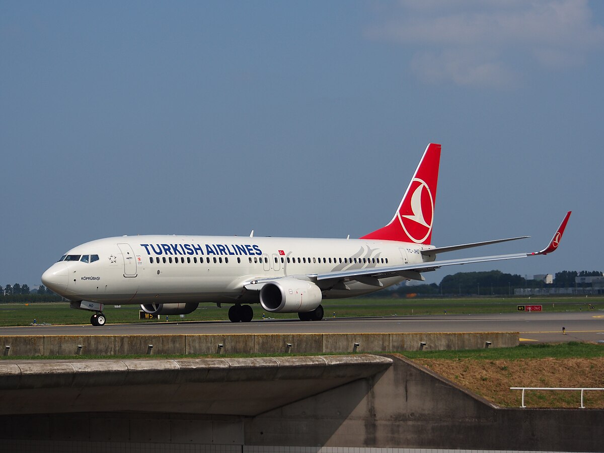 Türk Hava Yollarına məxsus təyyarə bomba təhlükəsi səbəbindən Barselonada təcili eniş edib