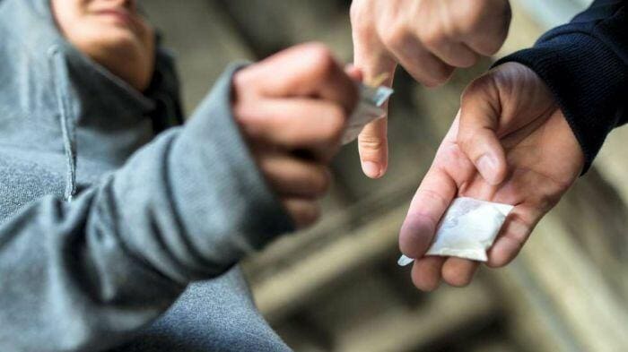 Türkiyədə daha 15 məşhurun narkotik testi pozitiv çıxdı