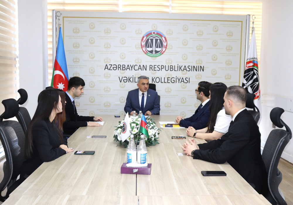 Vəkillər Kollegiyasının sədri işə yeni qəbul olunan vəkil köməkçiləri ilə görüş keçirib