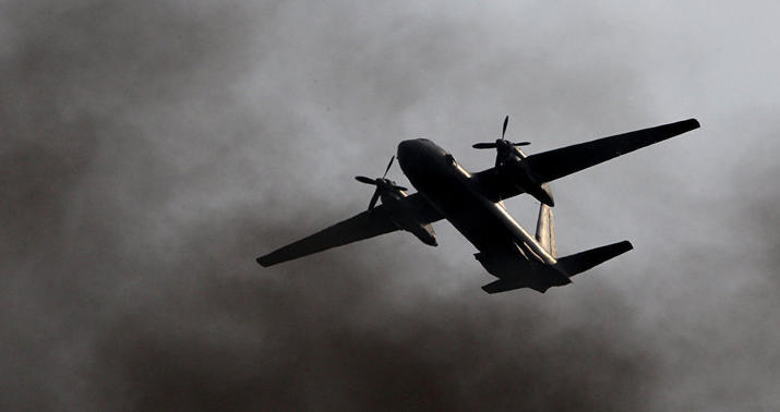 İndoneziyada qəzaya uğrayan təyyarənin qalıqları aşkarlanıb