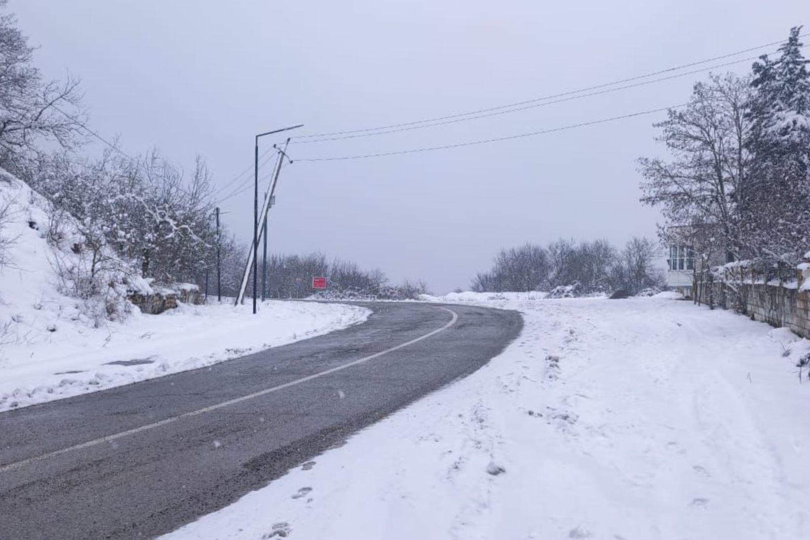 Ağsu dolaylarında nəqliyyat vasitələrinin təhlükəsiz hərəkəti təmin edilib