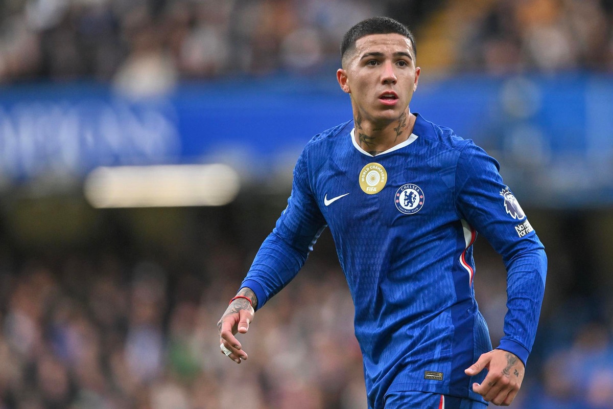 "Real Madrid" "Çelsi"nin yarımmüdafiəçisi ilə maraqlanır 