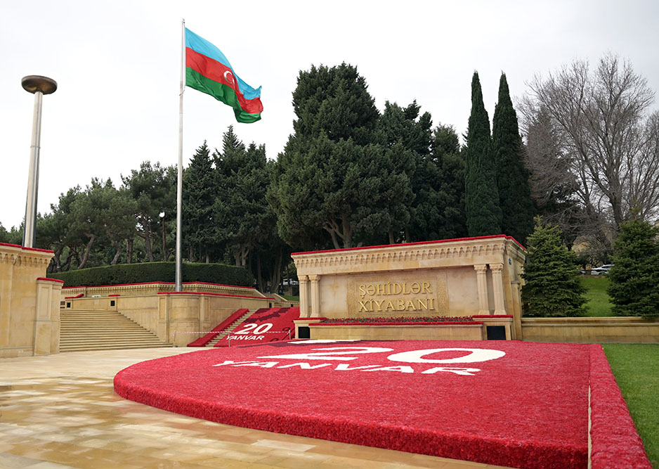 Kəmaləddin Heydərov Şəhidlər xiyabanını ziyarət edib