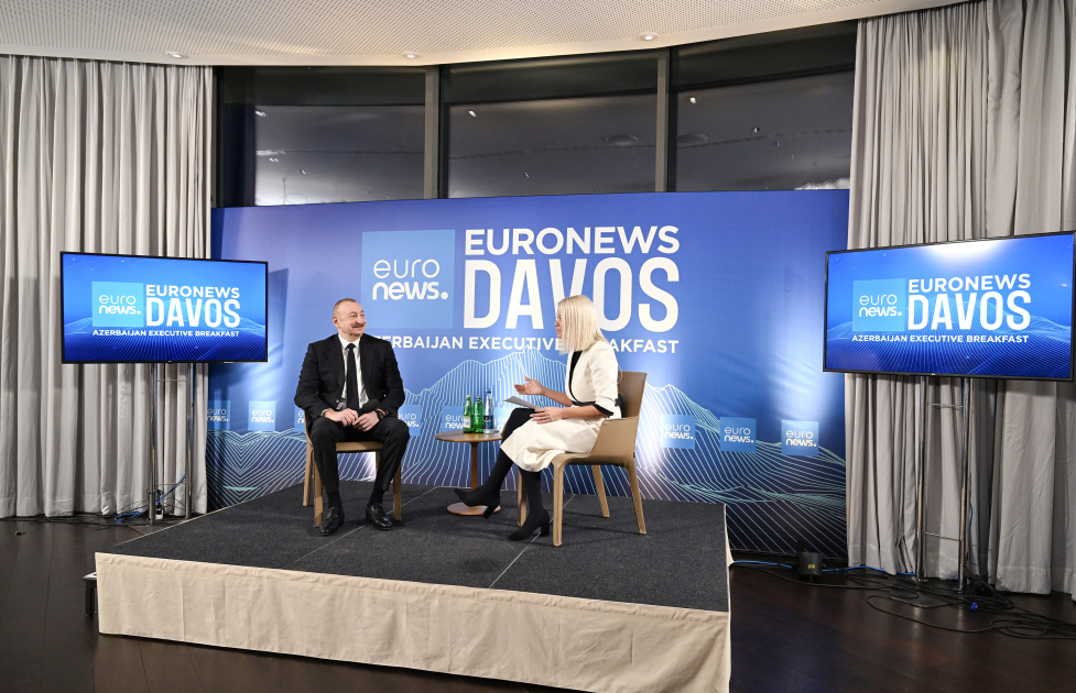 İlham Əliyev Davosda "Euronews" televiziyasına müsahibə verib